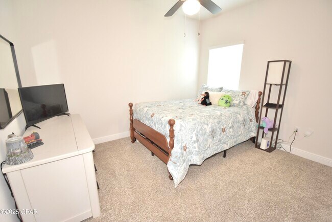 Building Photo - 4858 Sweetspire Dr