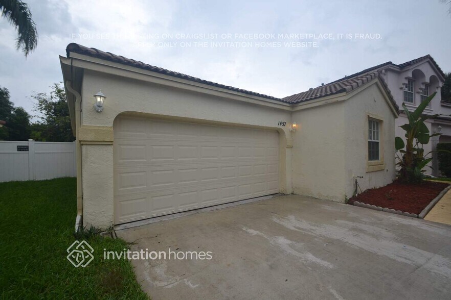 Building Photo - 1457 NW 156th Ave