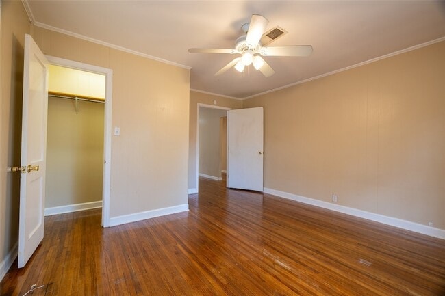 Building Photo - 2407 County Rd 2235