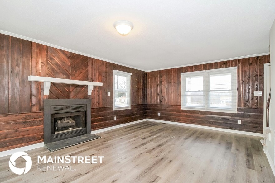 Building Photo - 6100 Radds St