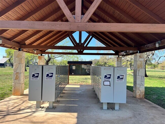 Building Photo - 128 Topspin Cir