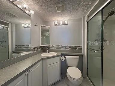 Building Photo - 995 La Guna Dr