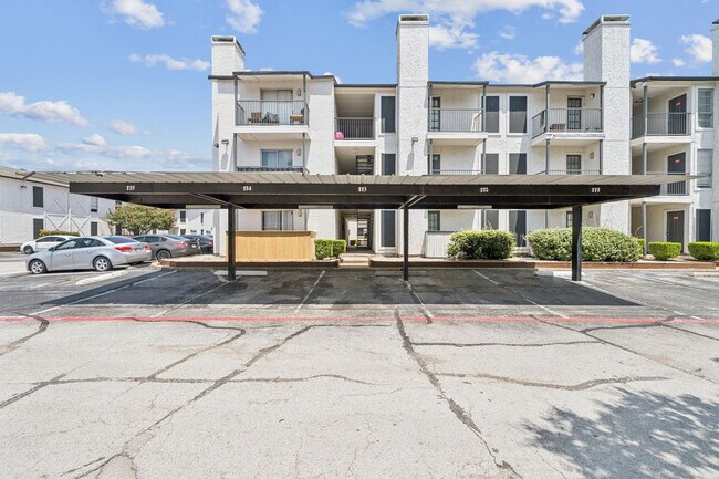 Building Photo - 13015 Audelia Rd