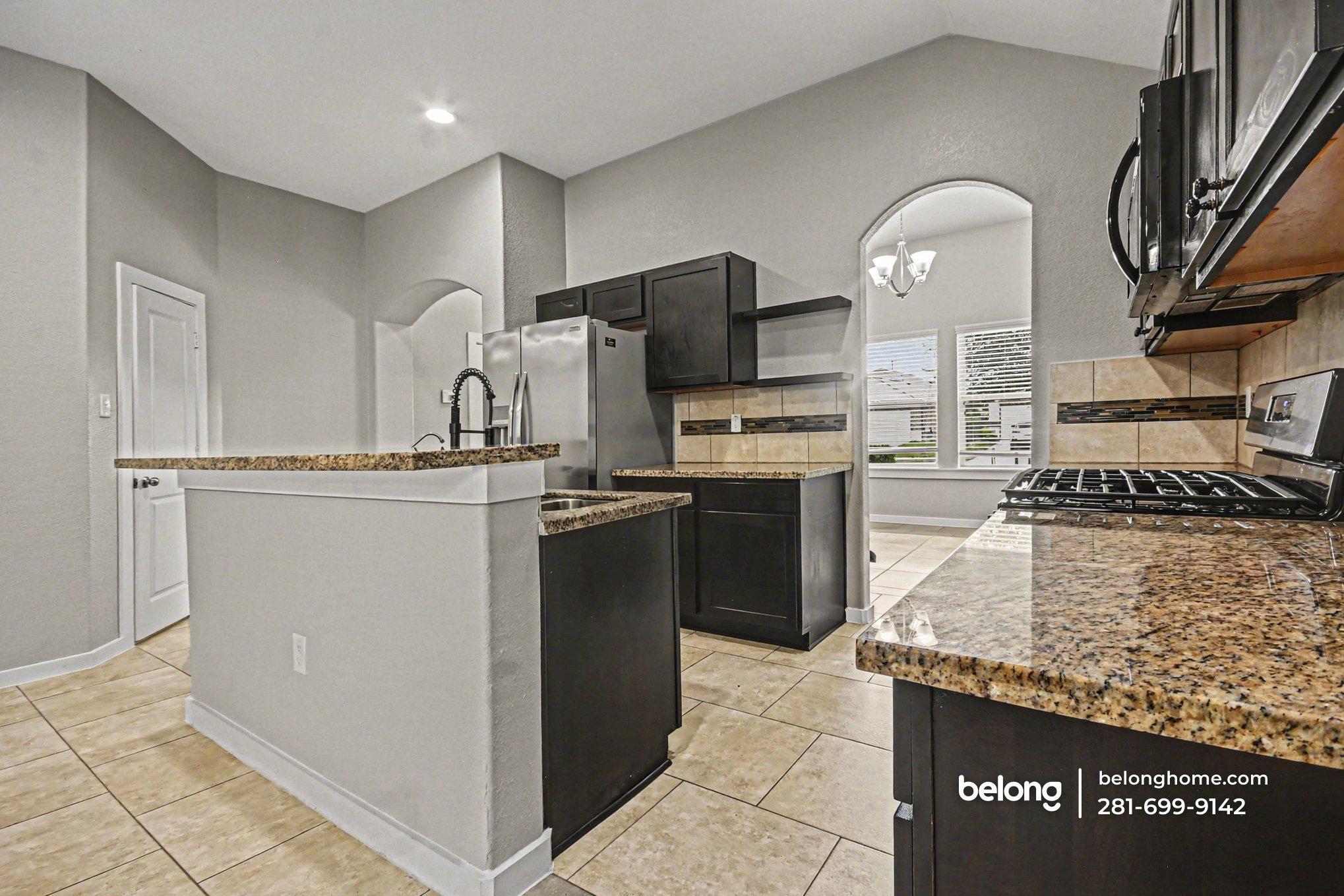 Building Photo - 6911 Rosemont Ct