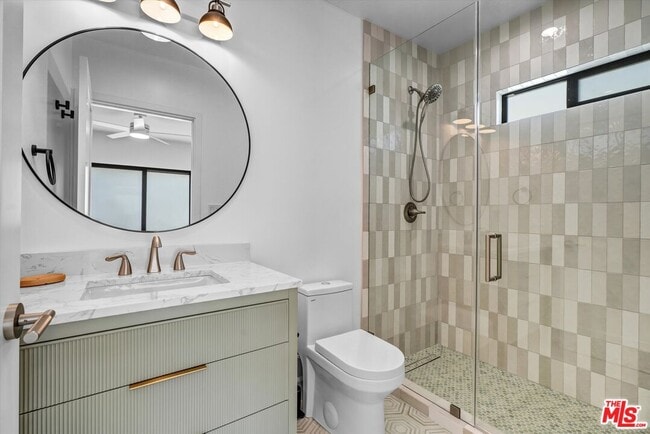 Building Photo - 616 N Vista St