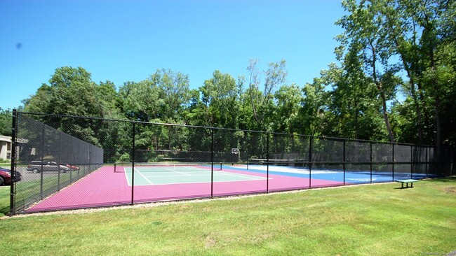 Building Photo - 53 Lawson Ln