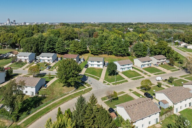 Aerial Photo - Pleasantview Townhomes