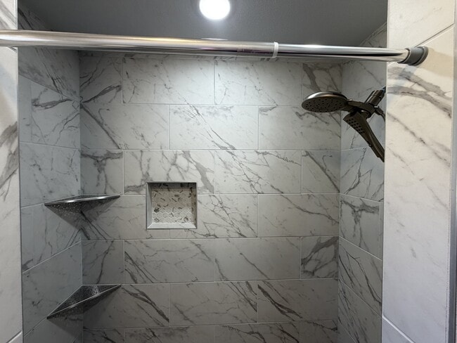 Building Photo - 6806 Norfolk Ave