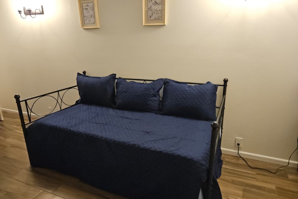 Building Photo - 809 NW 9th St