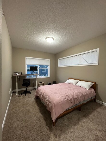Building Photo - 3053 Bluestem Trl