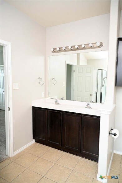 Building Photo - 9602 Fratelli Court