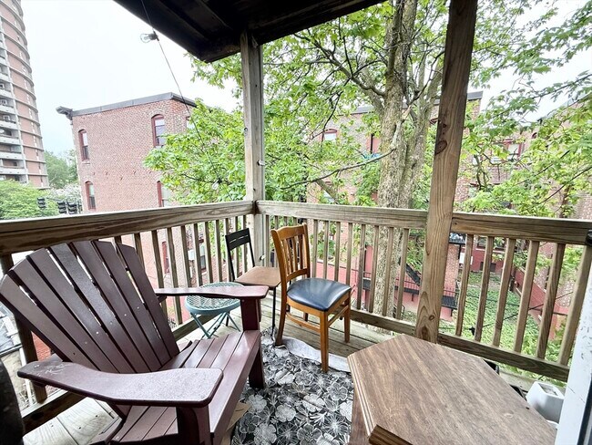 Building Photo - 4A Weld Ave