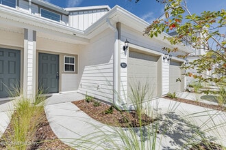 Building Photo - 9833 Fiddleback Ln