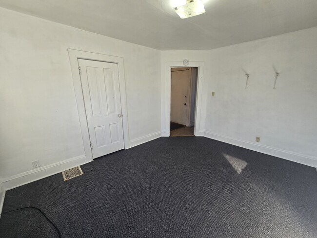 Building Photo - 1424 Grant Ave