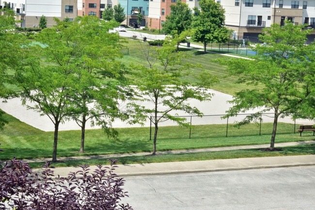 Building Photo - 2623 Manigault St