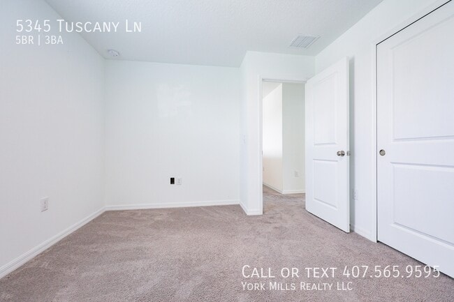 Building Photo - 5345 Tuscany Ln