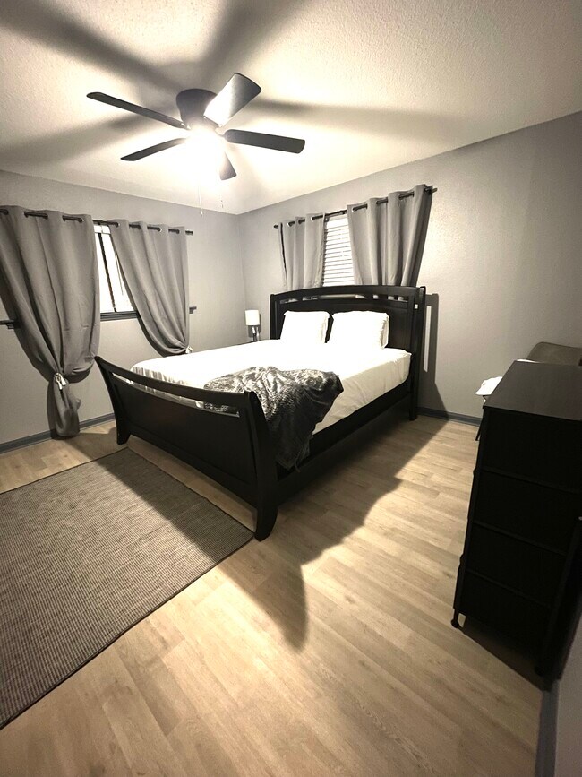 Building Photo - 131 Goldsmith St