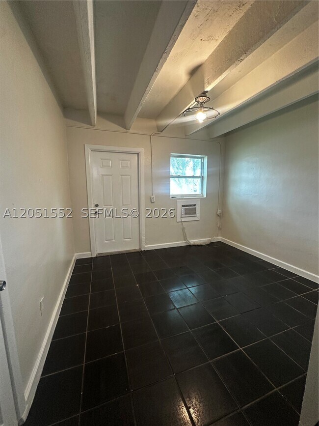 Building Photo - 26510 SW 138th Ave