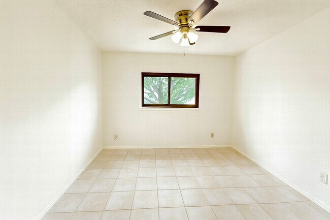 Building Photo - Casa Terrace