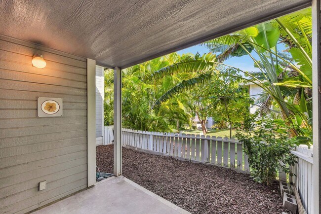 Building Photo - Fully Remodeled 2-Bedroom, 2-Bath Condo – Keonekai Villages #27-105