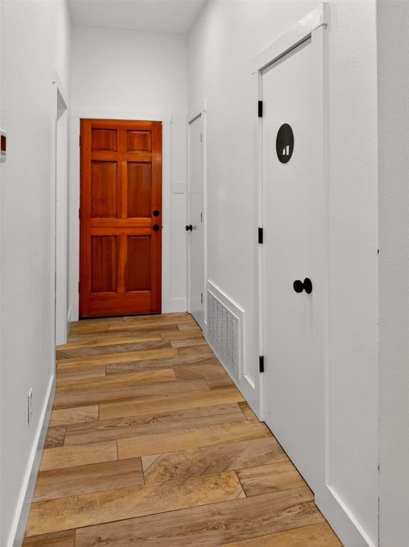 Building Photo - 6106 FM Rnch