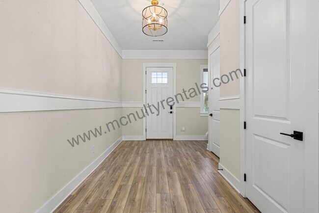 Building Photo - 1109 Masefield Ave