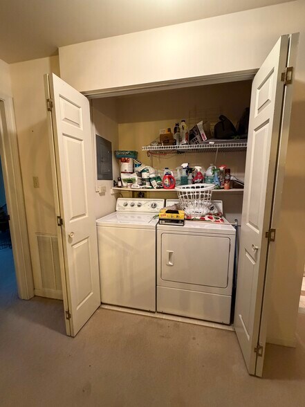 Building Photo - 154 Valley Greene Cir