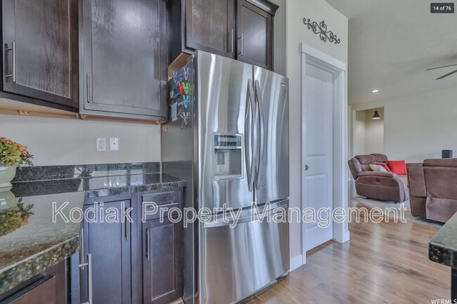 Building Photo - 1463 Kentucky Derby Way