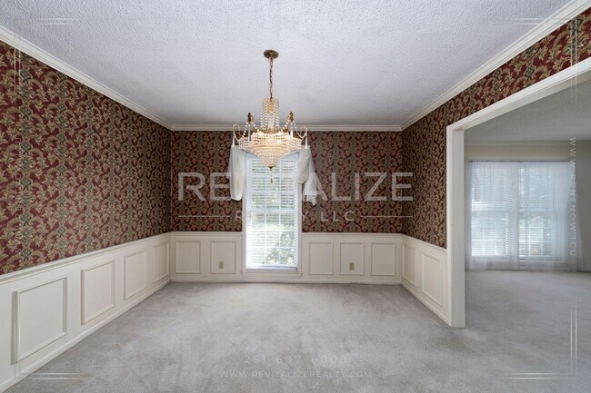 Building Photo - Beautifully Preserved 4 Bd / 3 Ba Vintage 70's Home