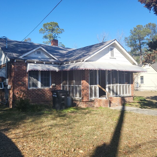 Building Photo - 128 Wrightsville Ave