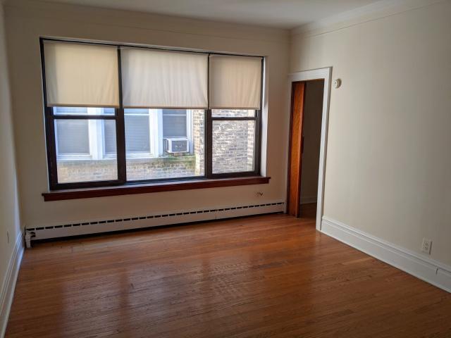 Building Photo - 1 bedroom in Chicago IL 60626