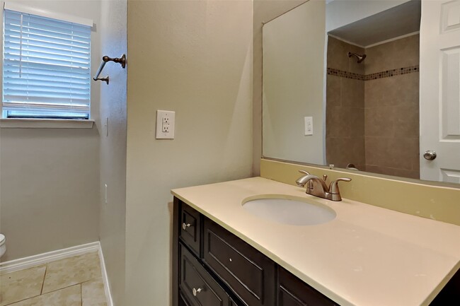 Building Photo - 2730 Longleaf Pines Ln