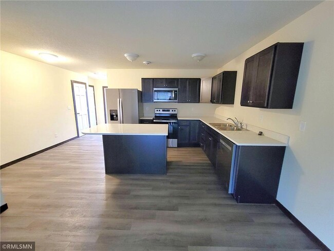 Building Photo - 303 S Wasson Ln