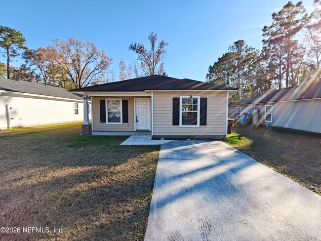 Building Photo - 8444 Hewitt St