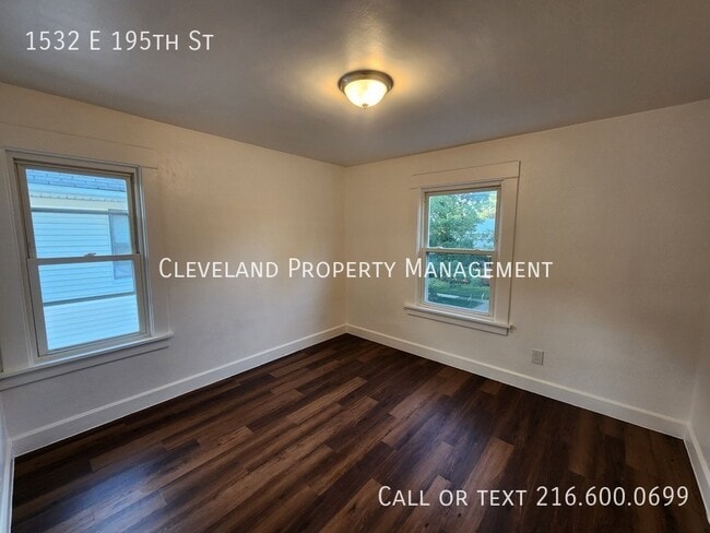 Building Photo - 1532 E 195th St