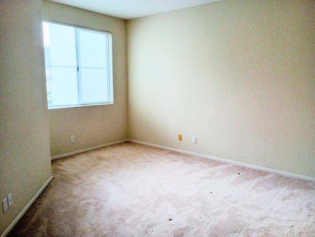 Building Photo - 455 Navaro Way