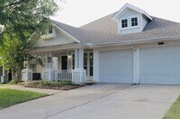 Building Photo - 2314 Hillside Dr