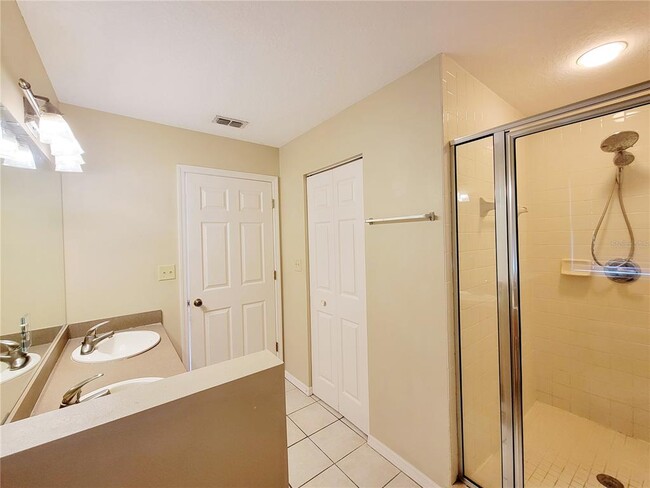 Building Photo - 2008 N Albany Ave