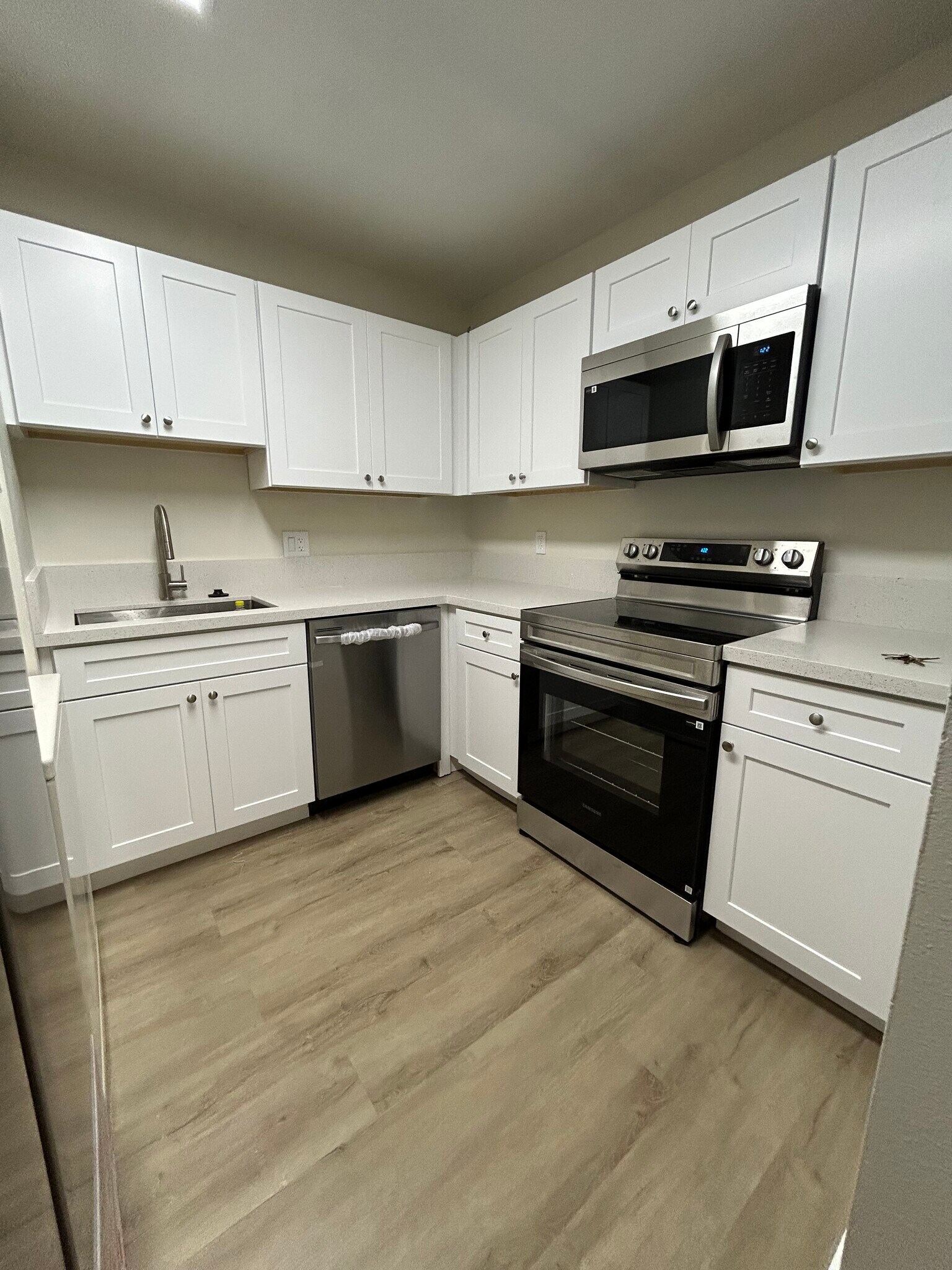 Building Photo - 7975 SW 86th St