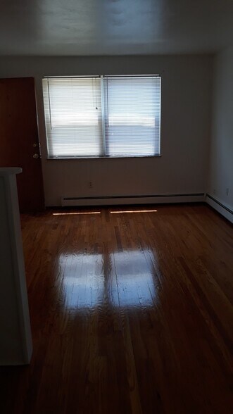 Building Photo - 4104 Flower Ave