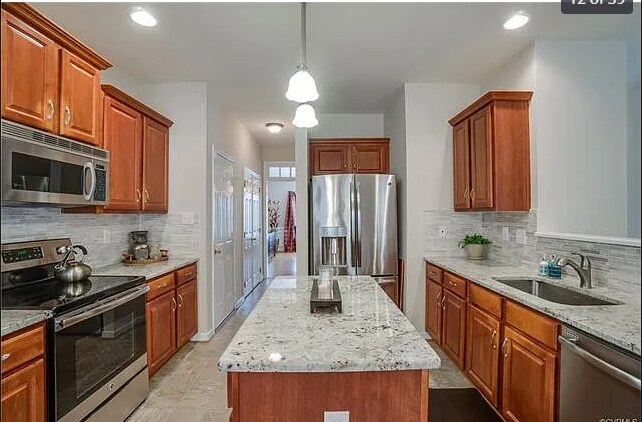 Building Photo - 2532 Woodman Trace Dr