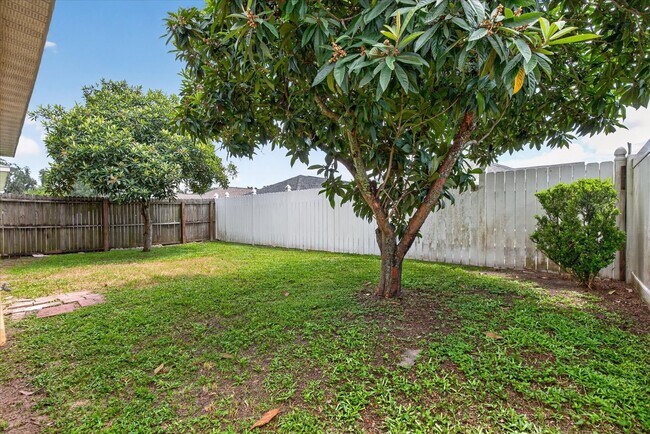 Building Photo - 557 Lindsay Anne Ct