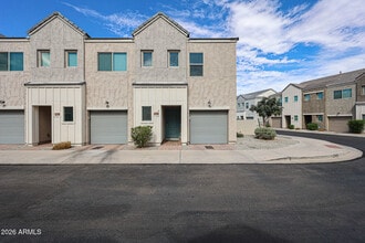 Building Photo - 2236 W Laurie Ln