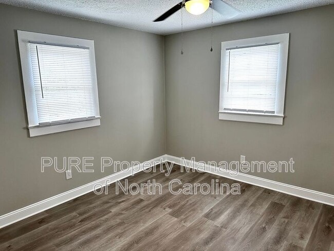 Building Photo - 208 S Lexington Dr