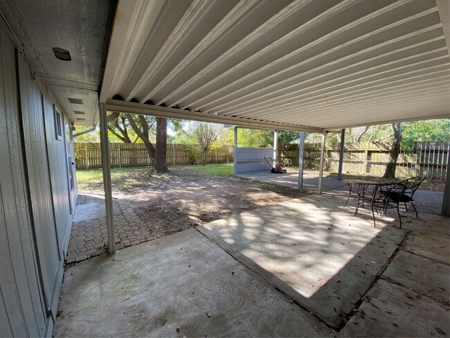 Building Photo - 19311 Spanish Needle Dr