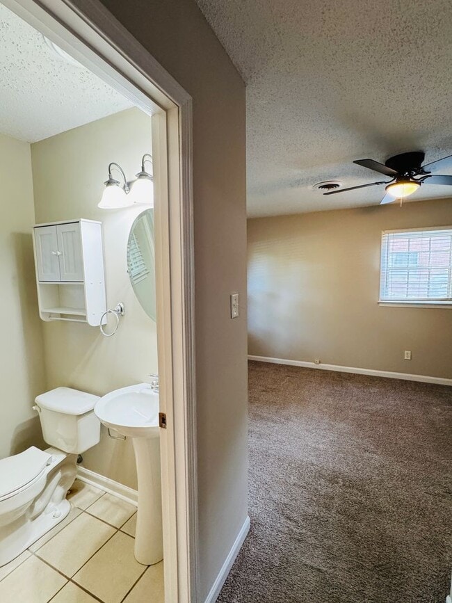 Building Photo - Check Out This 3 Bedroom / 2 Bathroom BRIC...