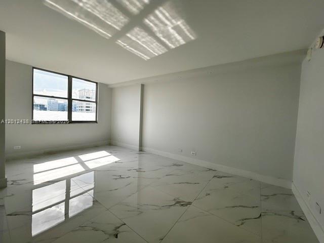 Building Photo - 6039 Collins Ave
