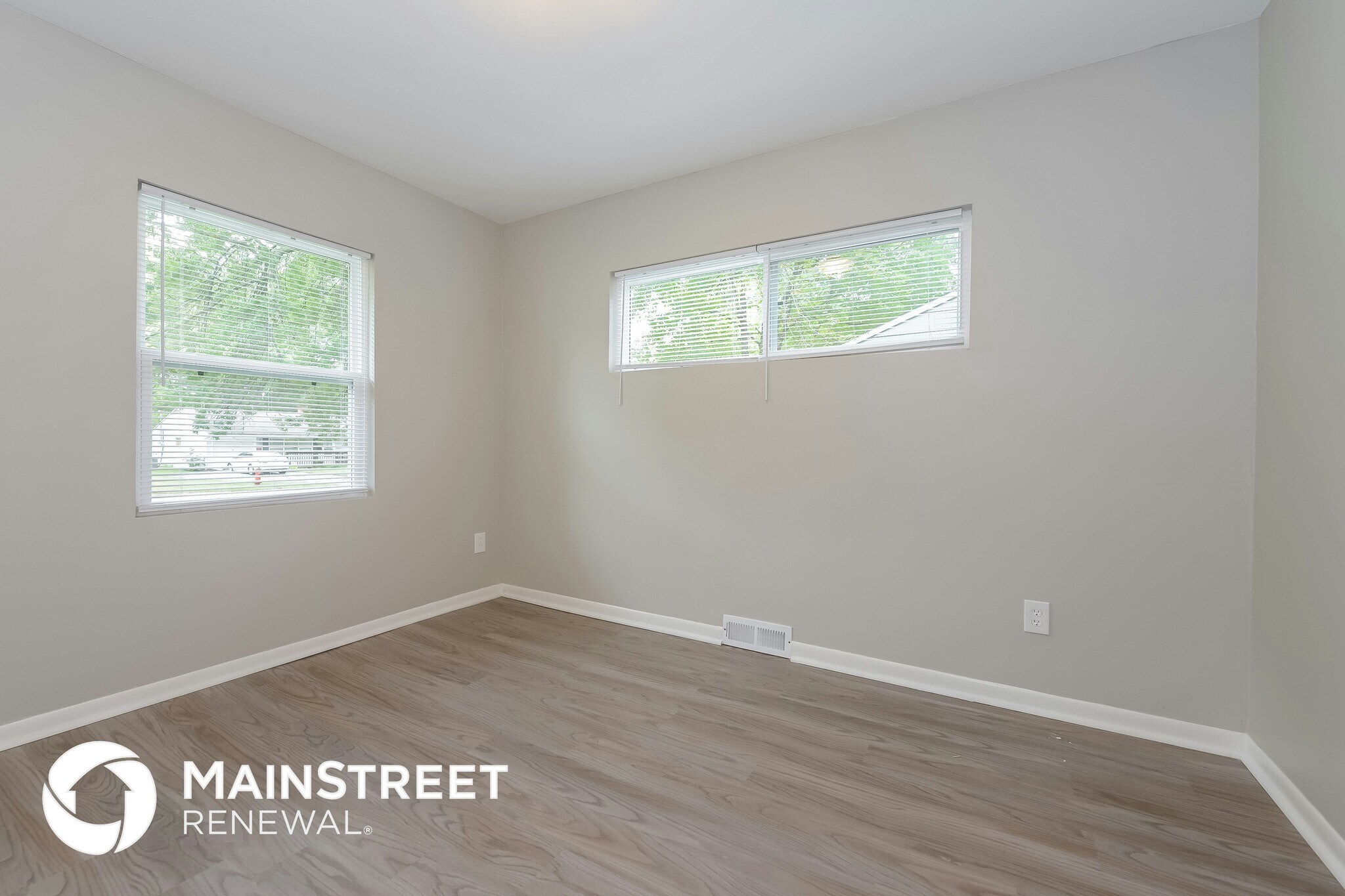 Building Photo - 11304 Crystal Ave