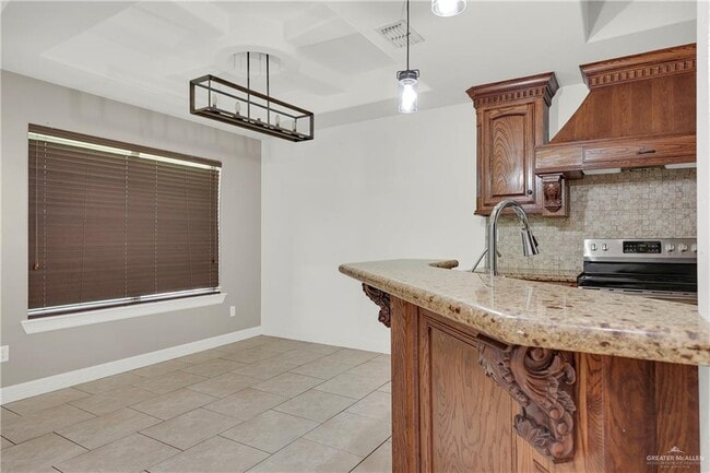 Building Photo - 23 Yellow Rose Dr