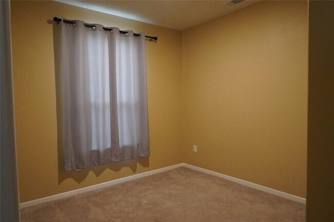 Building Photo - 14503 Overland Pass